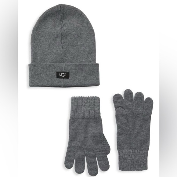 Ugg 2-Piece Hat & Tech Gloves Set - Charcoal Grey